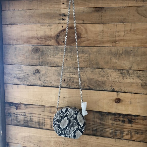 alessi Handbags - NEW! Alessia Snake Print Chained Crossbody